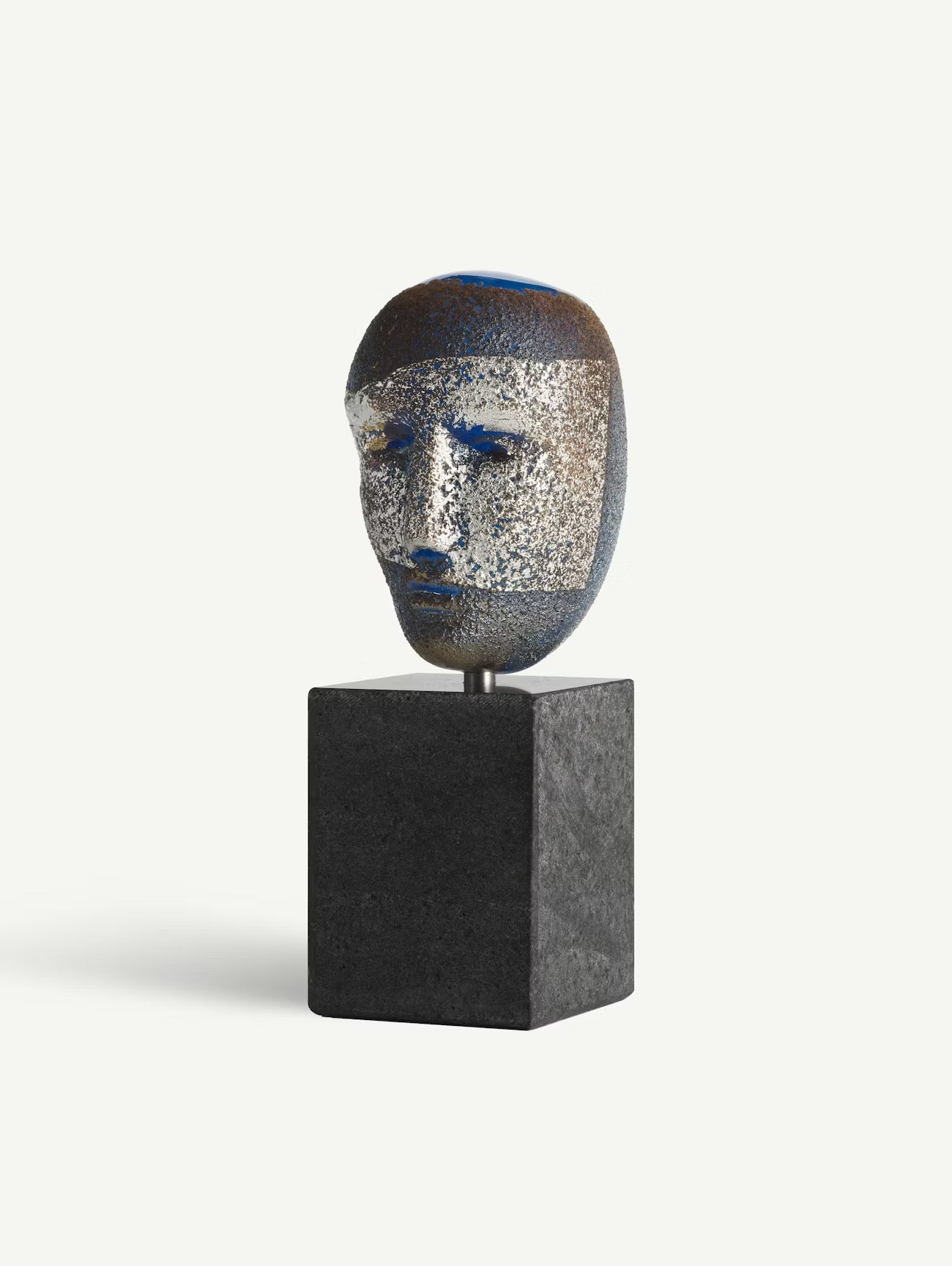 
                  
                    Brains on Stone Freja, Bertil Vallien • Kosta Boda
                  
                