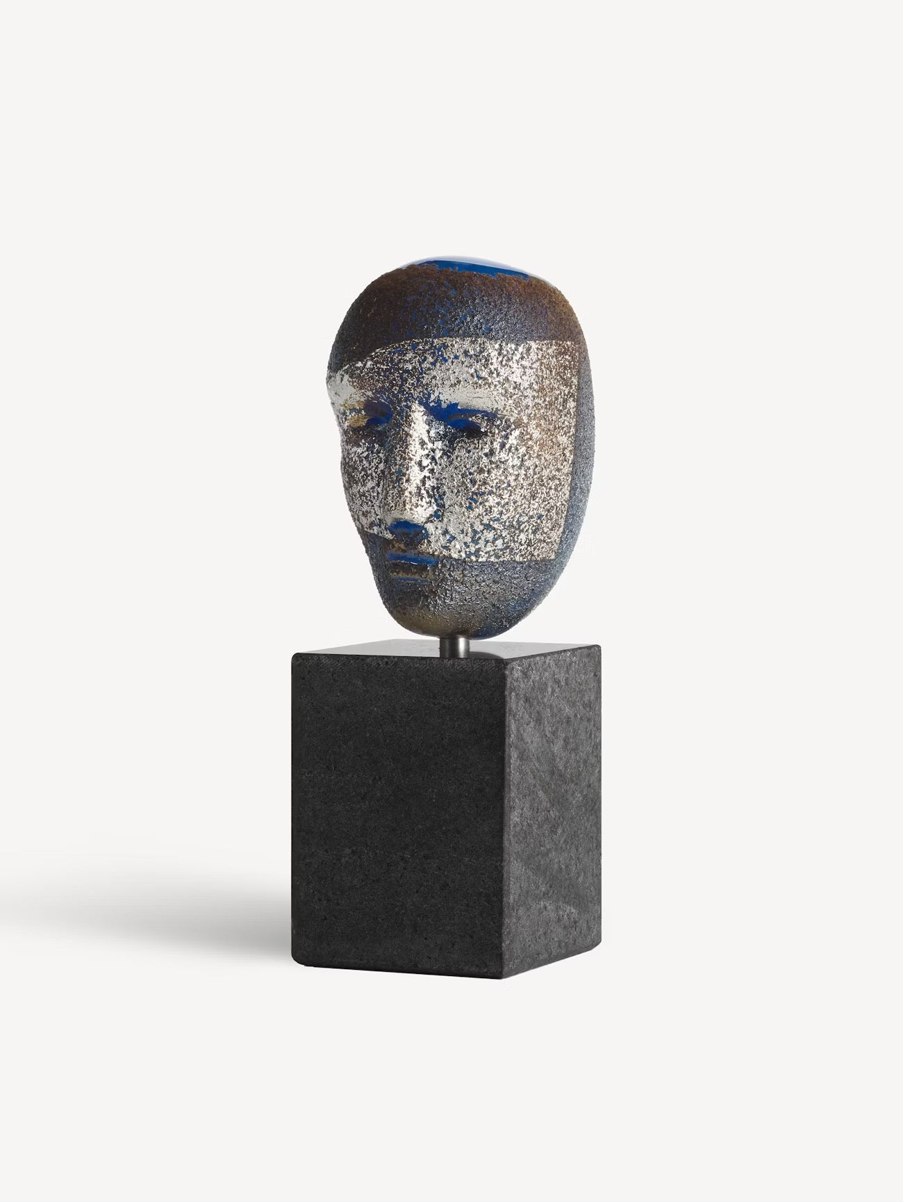 
                  
                    Brains on Stone Freja, Bertil Vallien • Kosta Boda
                  
                