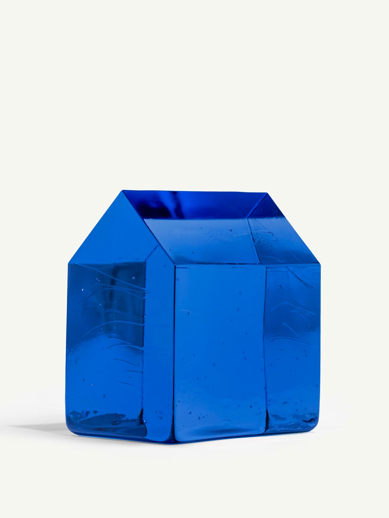 
                  
                    Kosta Huset Blå 138 mm, Bertil Vallien • Kosta Boda
                  
                