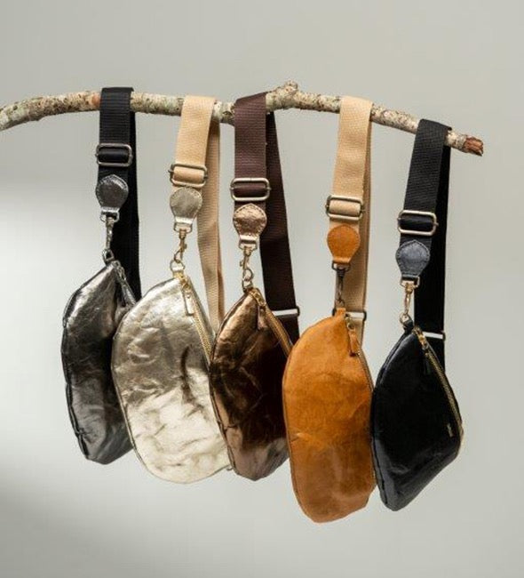 
                  
                    Sling bag, Peltro • Uashmama paper bags
                  
                