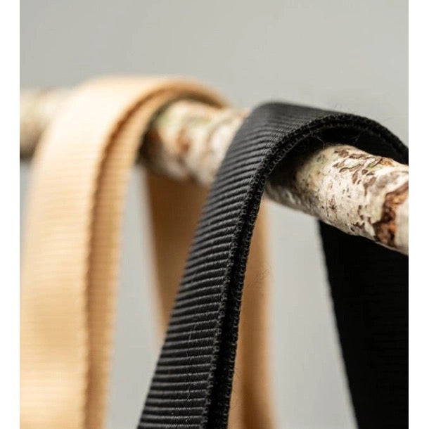 
                  
                    Sling bag, Peltro • Uashmama paper bags
                  
                