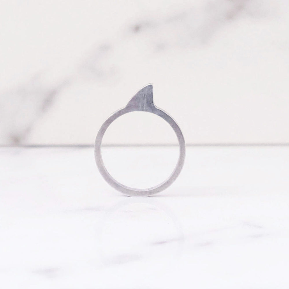 Jaws • ring, silver (aluminium)