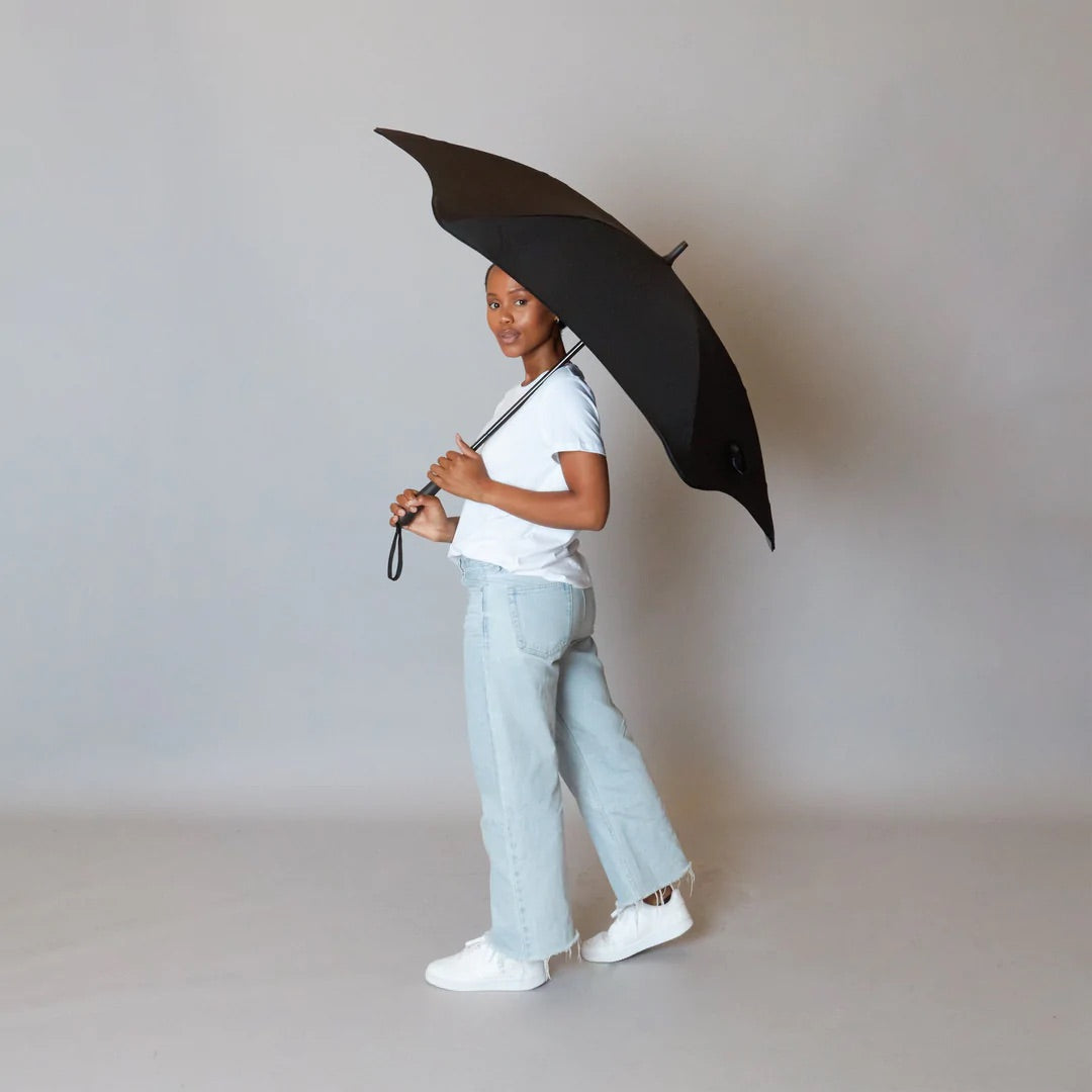 
                  
                    Classic Black, långt paraply | Blunt Umbrellas
                  
                