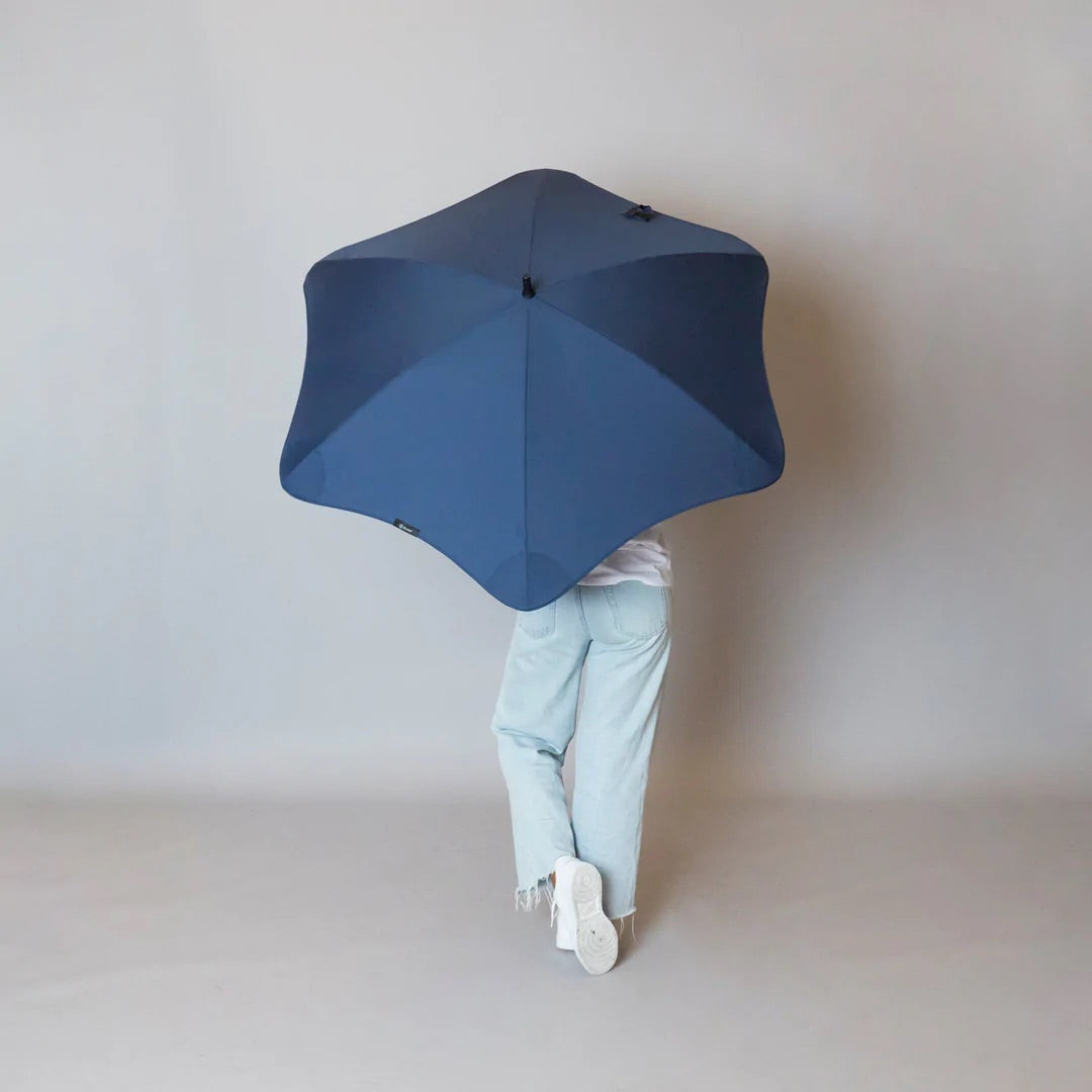 
                  
                    Classic Navy, långt paraply | Blunt Umbrellas
                  
                