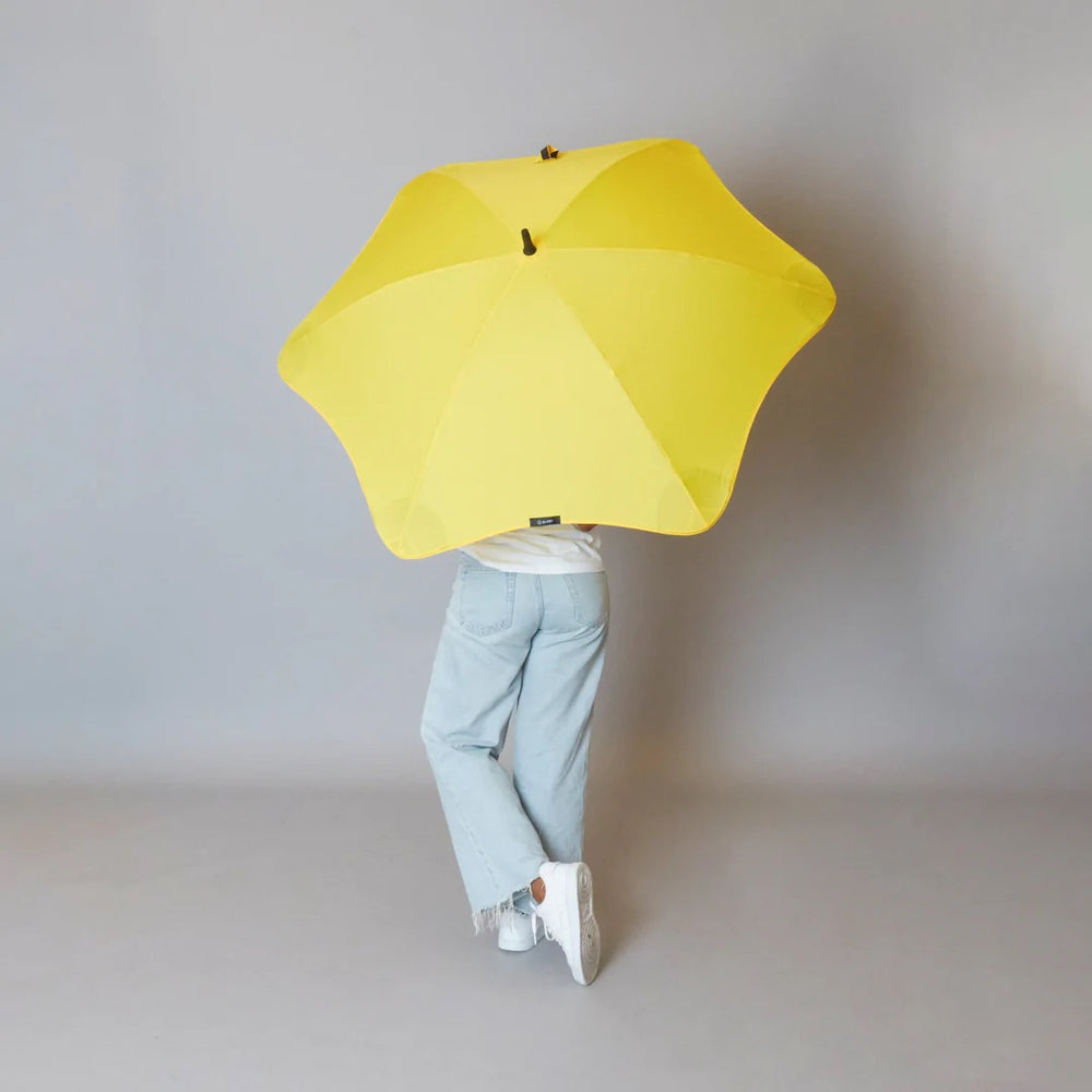 
                  
                    Classic Yellow, långt paraply | Blunt Umbrellas
                  
                