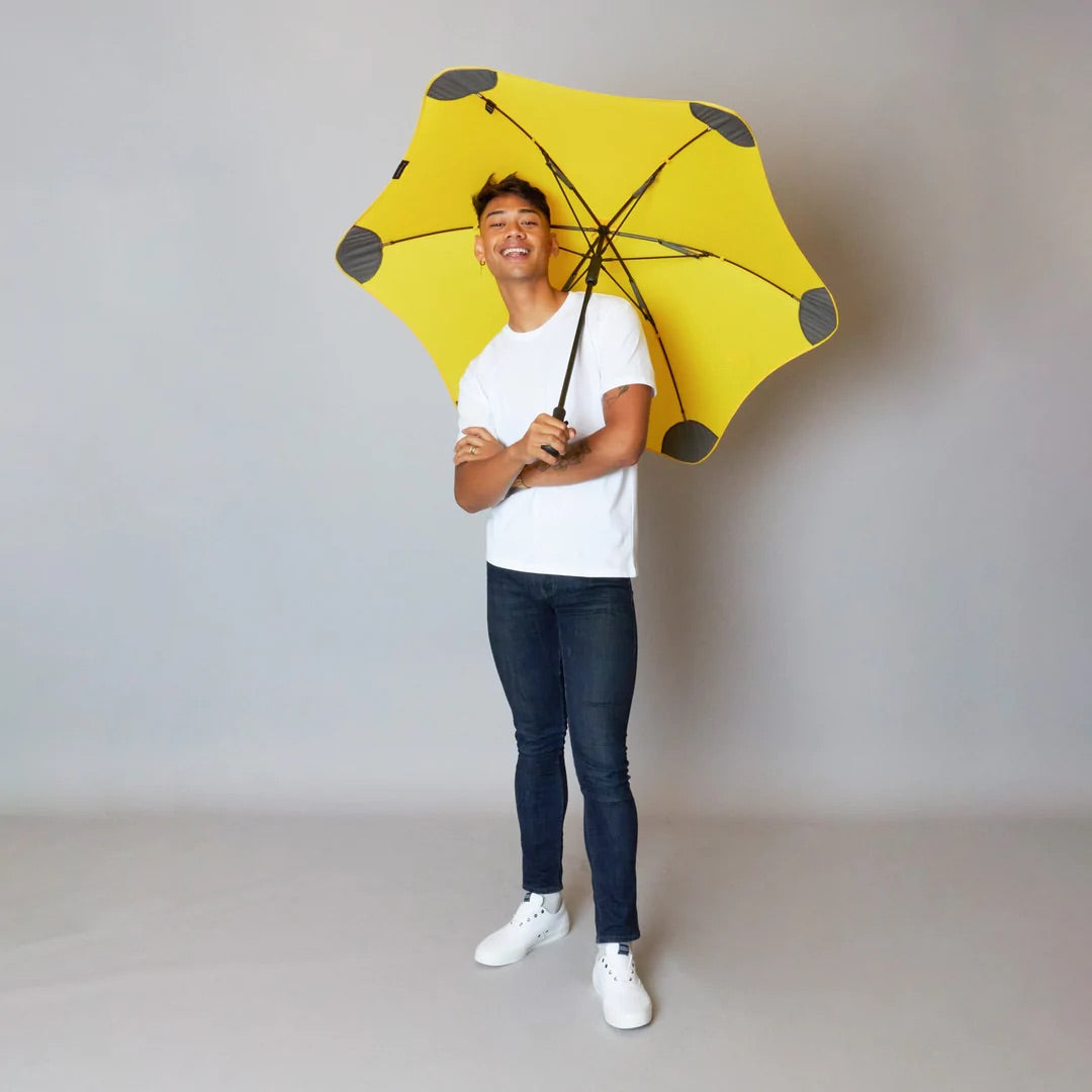 
                  
                    Classic Yellow, långt paraply | Blunt Umbrellas
                  
                