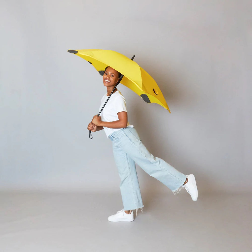 
                  
                    Classic Yellow, långt paraply | Blunt Umbrellas
                  
                