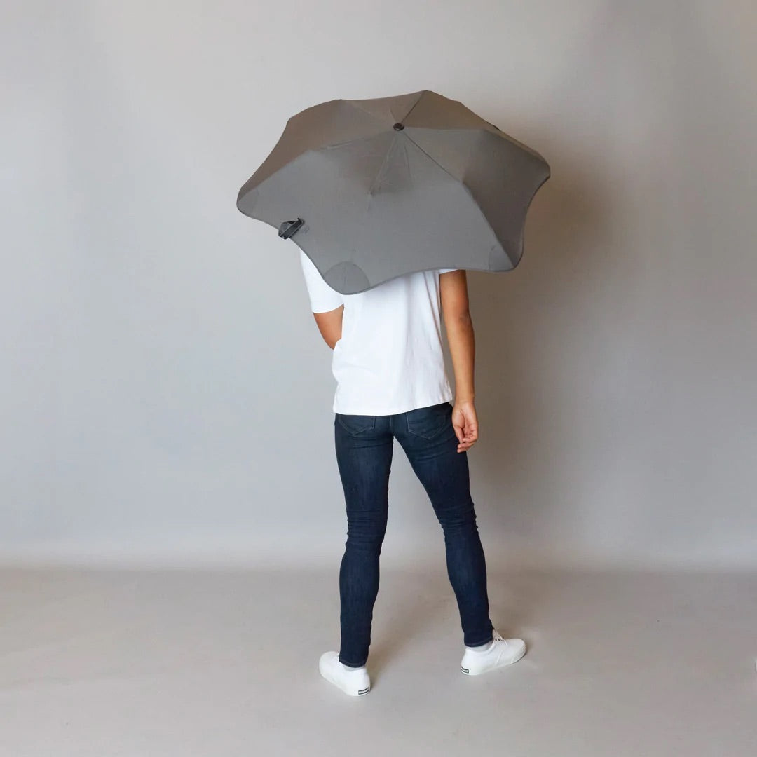 
                  
                    Metro Charcoal, hopfällbart paraply | Blunt Umbrellas
                  
                